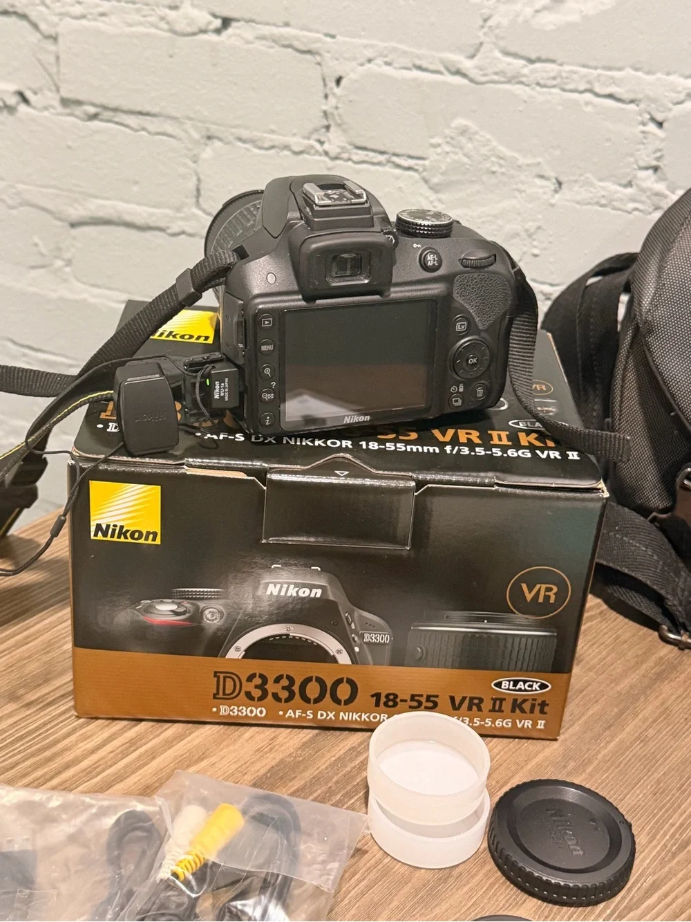 Nikon D3300 DSLR Bundle — 18-55mm + 55-200mm VR, WU-1a, Bag, Boxes — 4,627 Shots